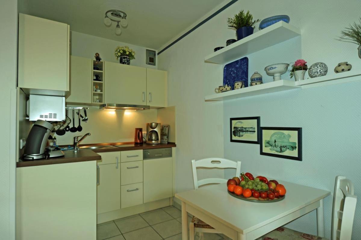 Studio 5 Im Eg Haus Stranddistel, Wunderschones Studio Fur 2 Personen In Цингст Екстериор снимка