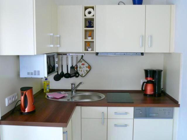 Studio 5 Im Eg Haus Stranddistel, Wunderschones Studio Fur 2 Personen In Цингст Екстериор снимка