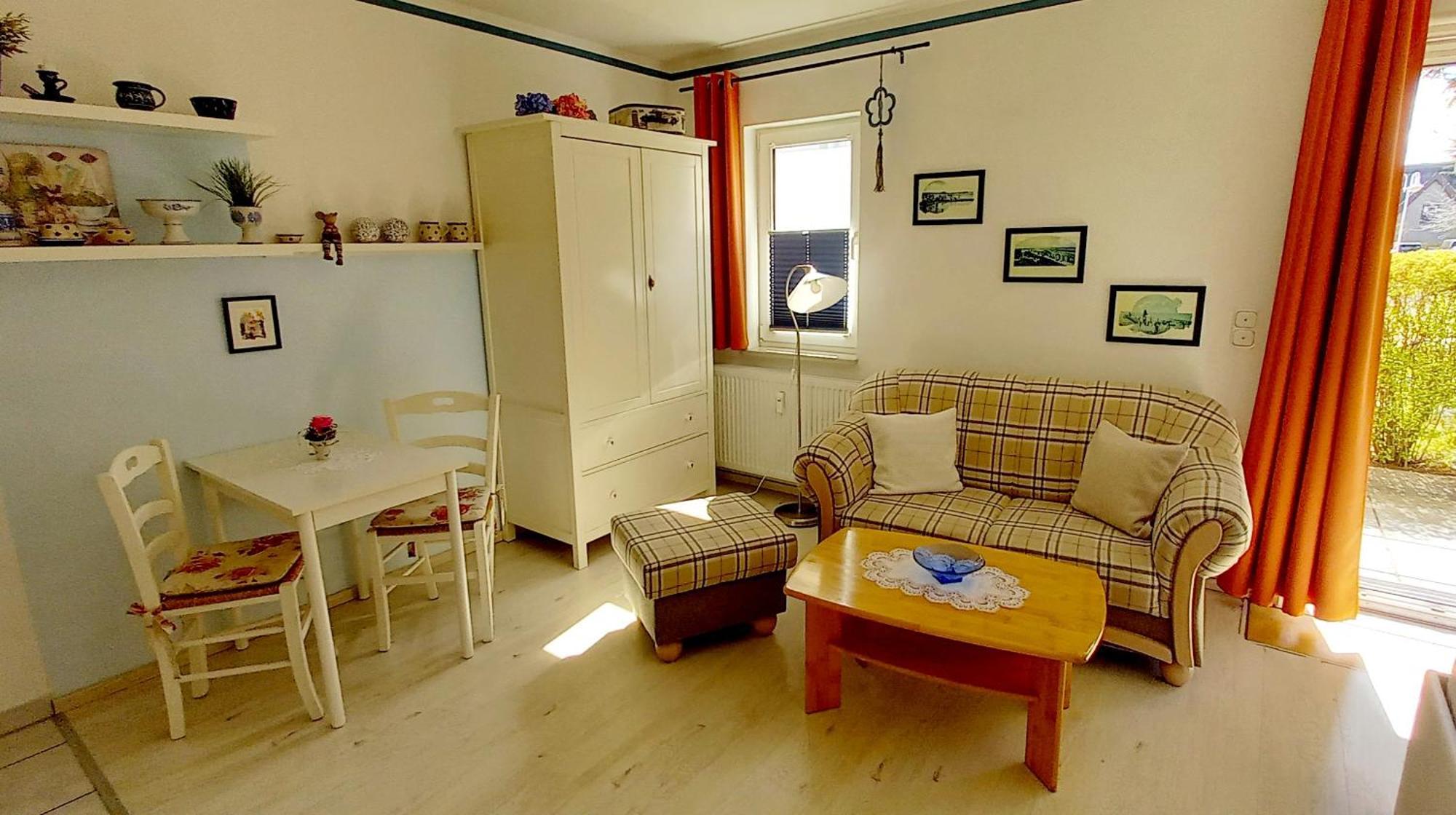 Studio 5 Im Eg Haus Stranddistel, Wunderschones Studio Fur 2 Personen In Цингст Екстериор снимка